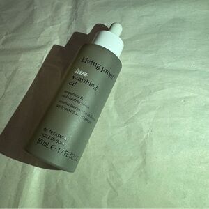 living proof frizz vanishing oil